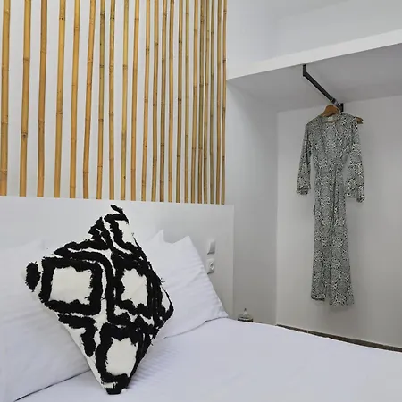 Rania スコペロス