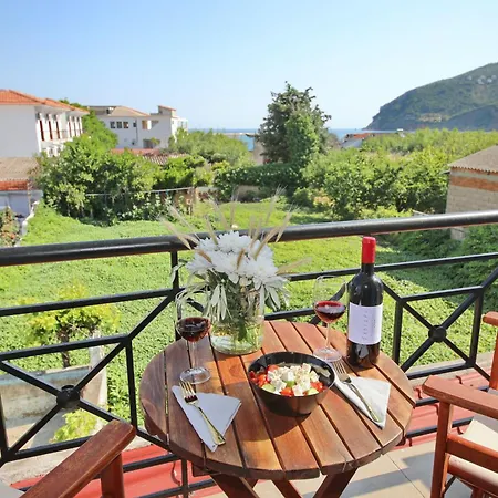 Rania Skopelos Town